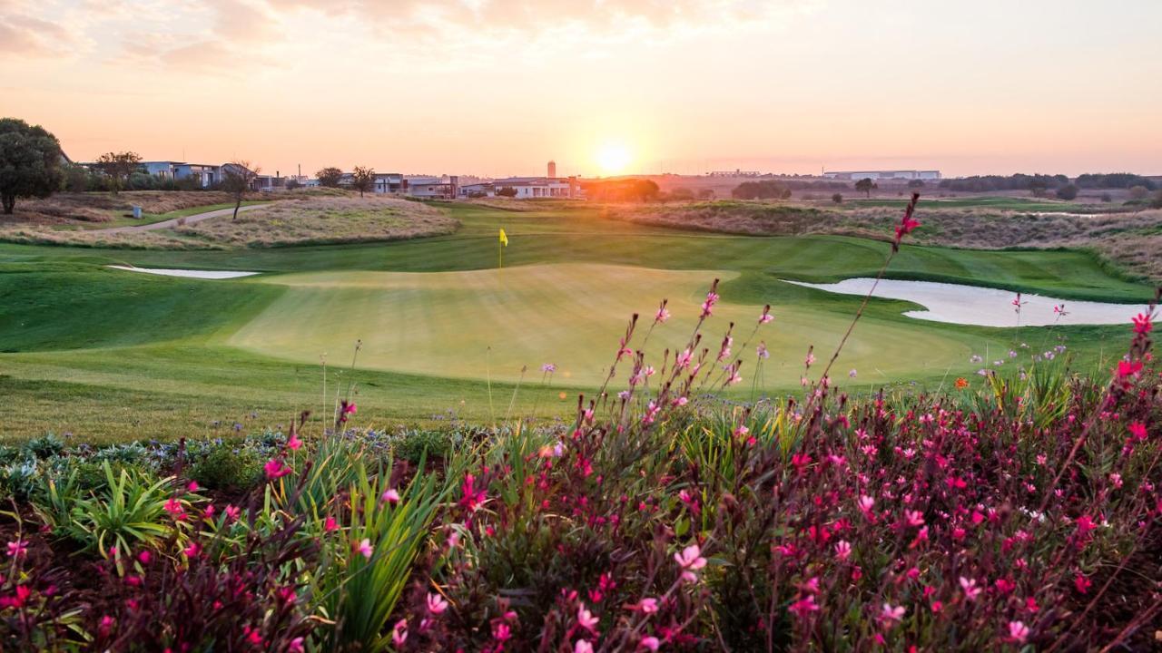 The Serengeti Lodgeケンプトンパーク エクステリア 写真