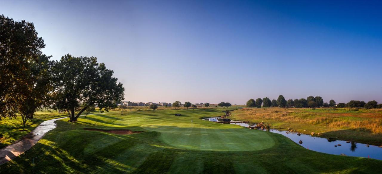 The Serengeti Lodgeケンプトンパーク エクステリア 写真